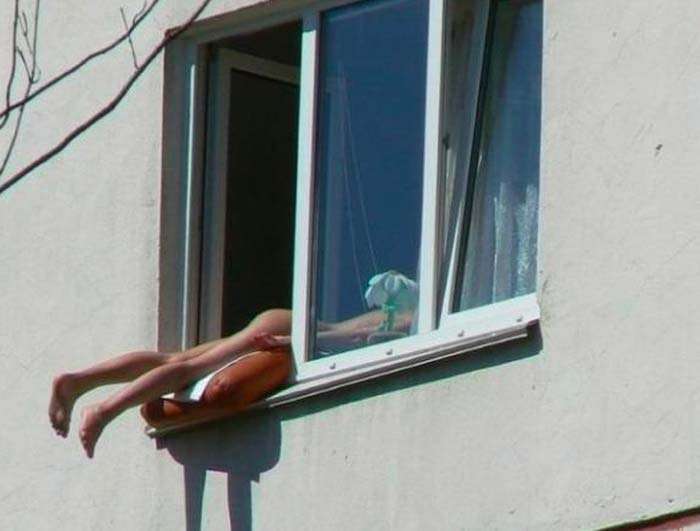 Taking a sunbath - City Style 